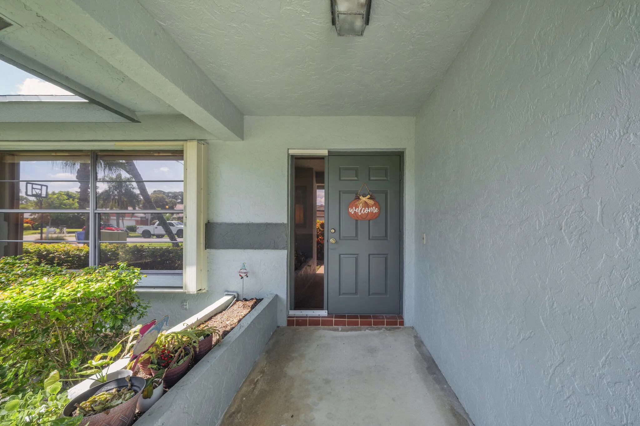2 Entryway (2)