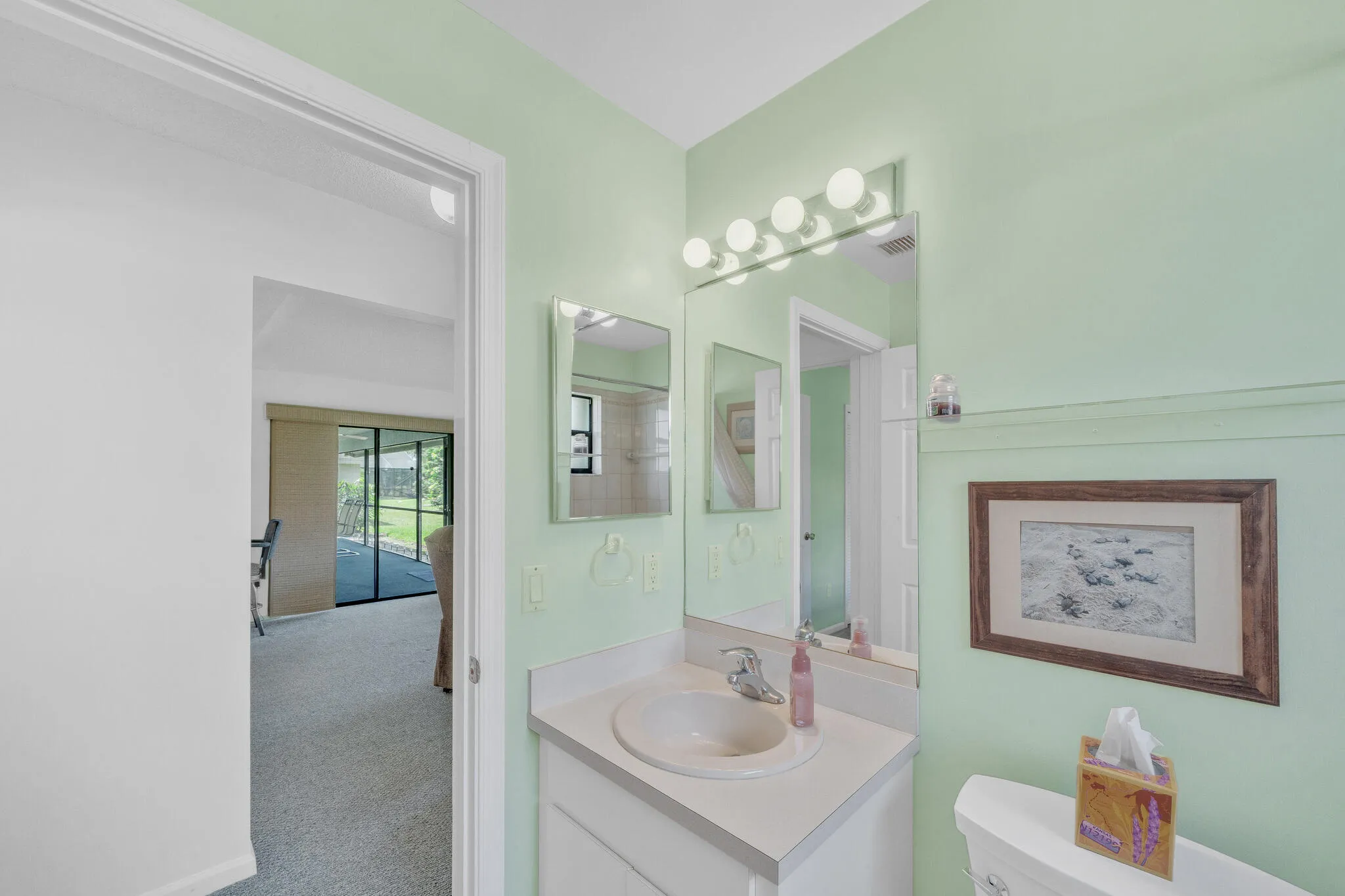 24 Guest Bathroom (4)