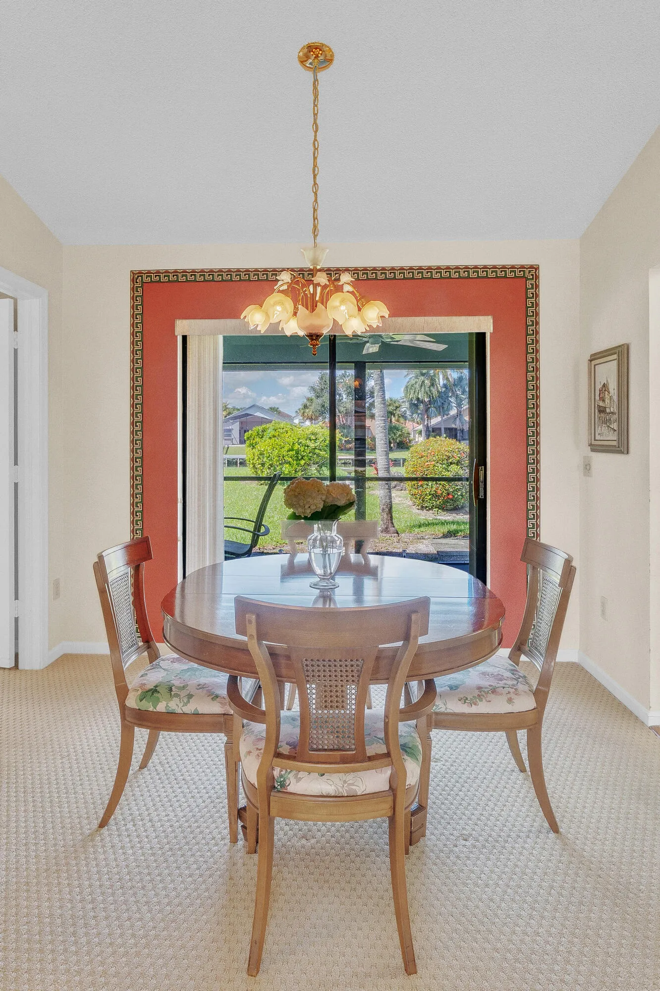 5 Dining Area (1)