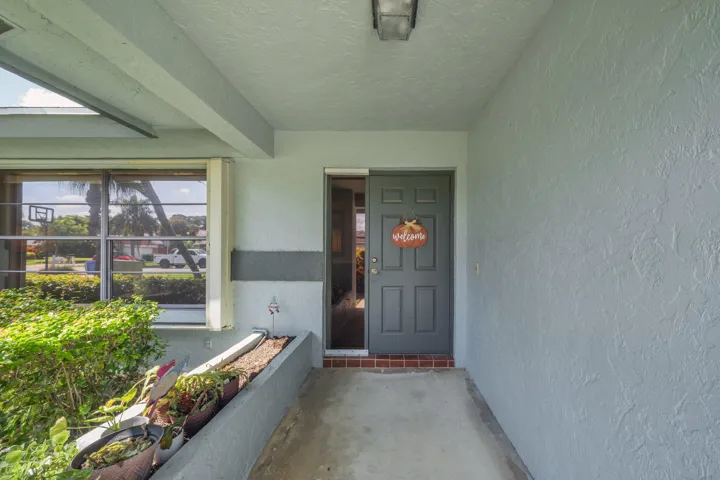 2 Entryway (2)