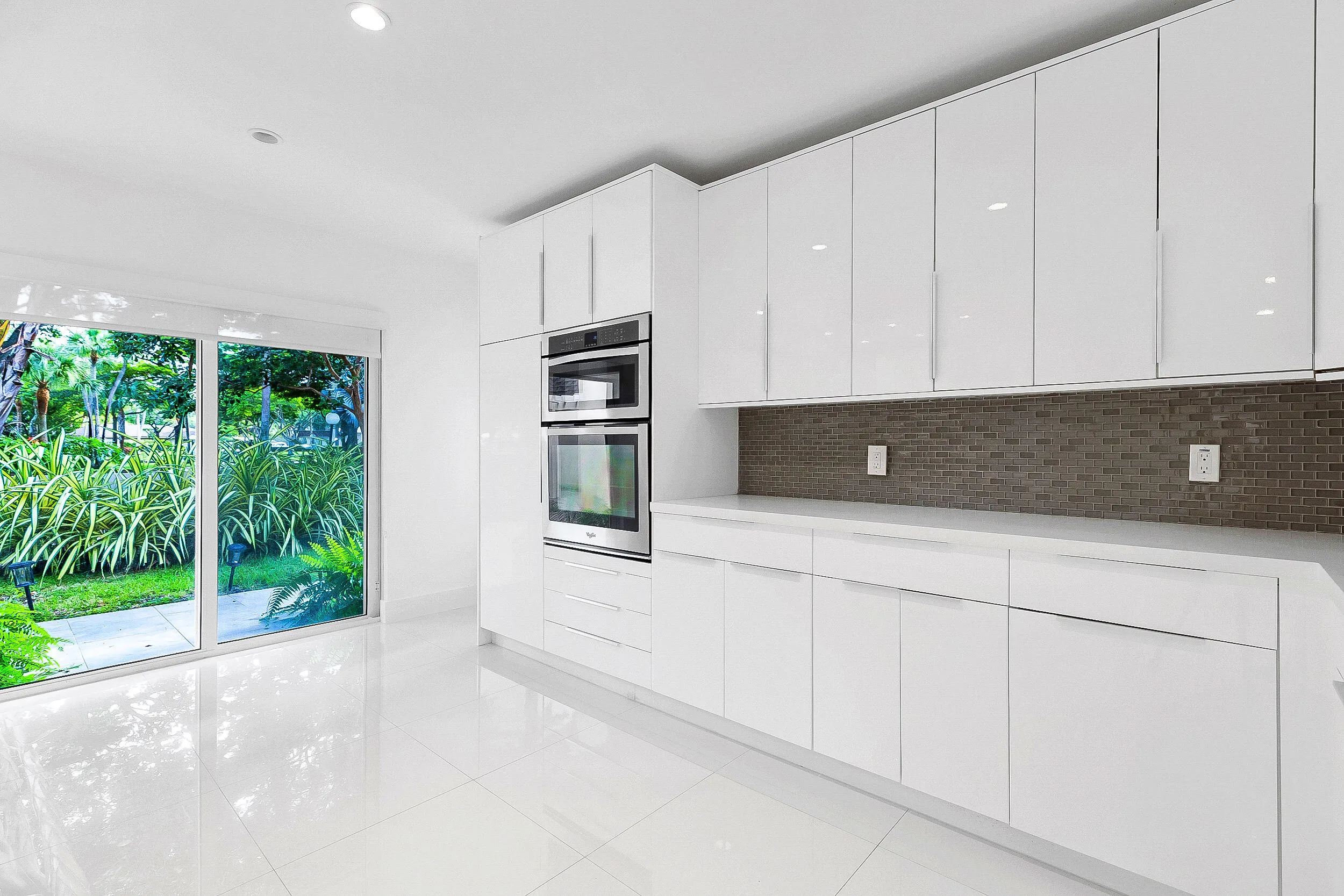3759OaksClubhouseDr-PompanoBeach,Natalia