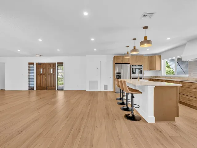 Kitchen/Living area