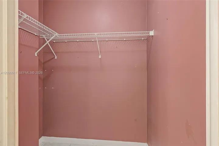 Walk in closet