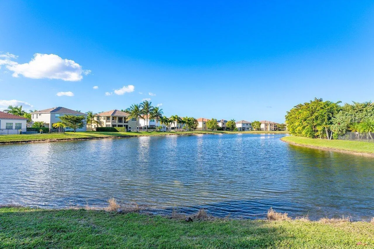 041-9468McAneenyCourt-Wellington-FL-3341