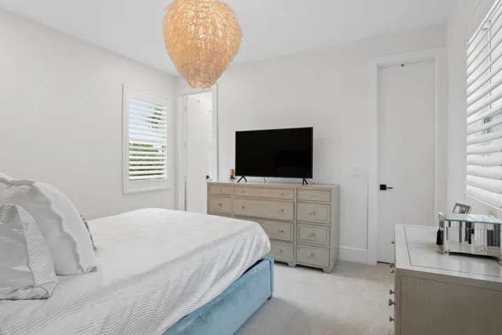 Guest Bedroom #1- 2nd Floor