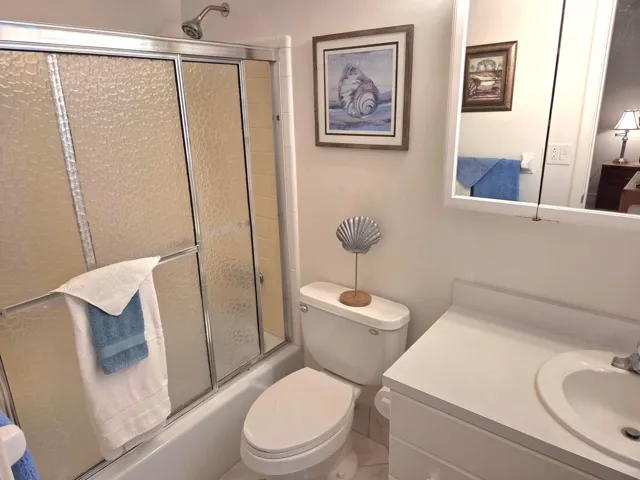 Full Bath with Tub & Shower Combo