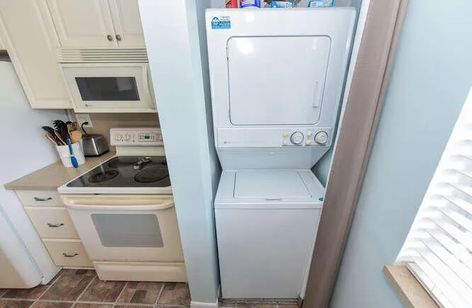 353 US1 Apt A108 Jupiter FL-small-015-03
