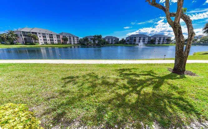 353 US1 Apt A108 Jupiter FL-small-022-04