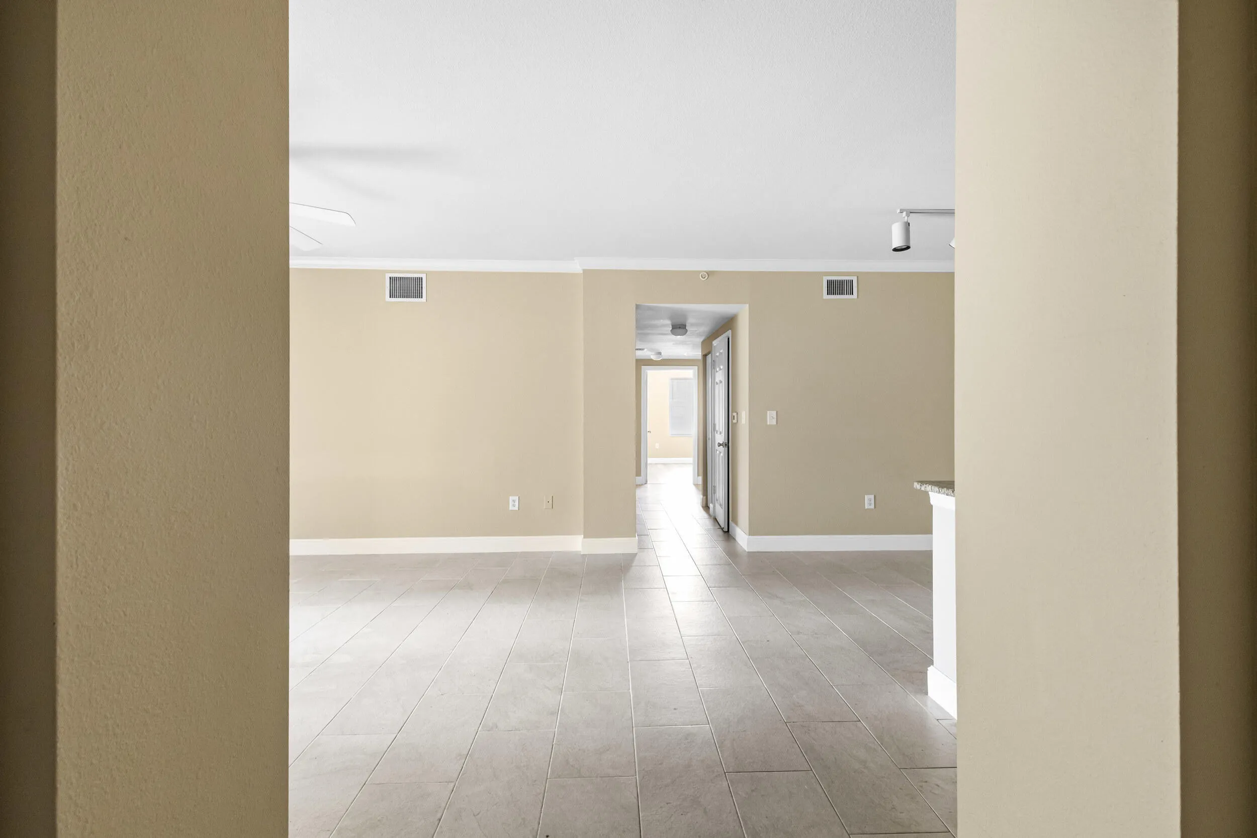 9_6450 emerald dunes dr west palm beach