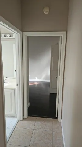 1000406469