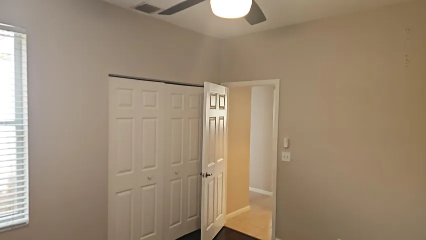 1000406458