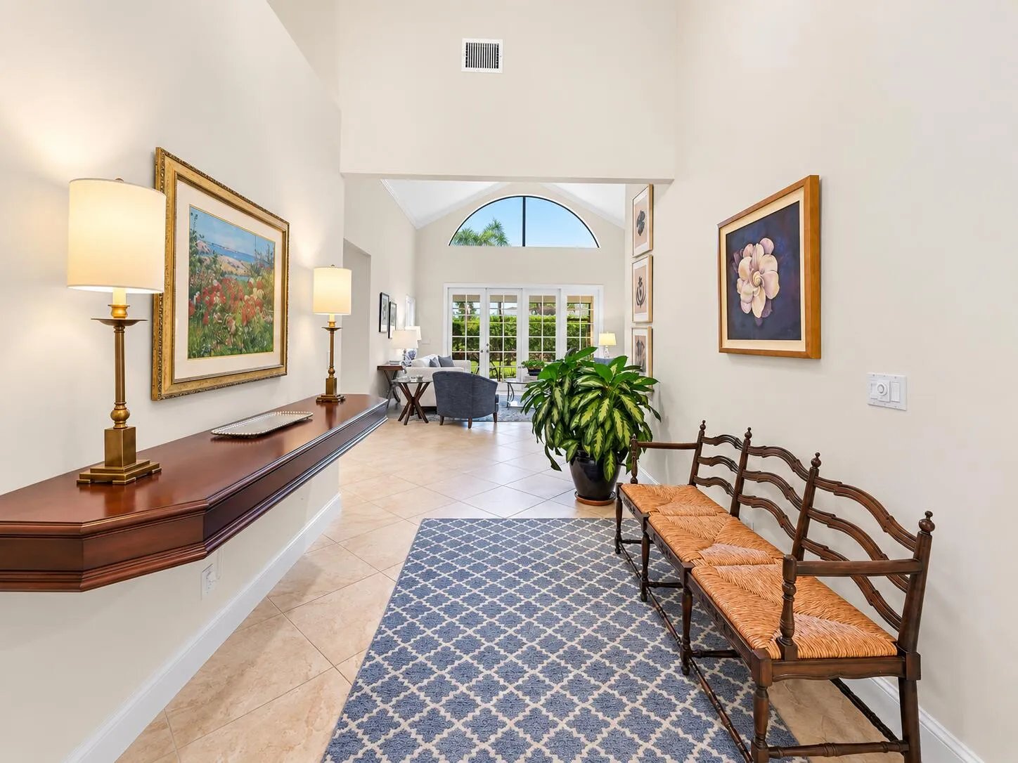 Entry Way Facing the Formal Living Room