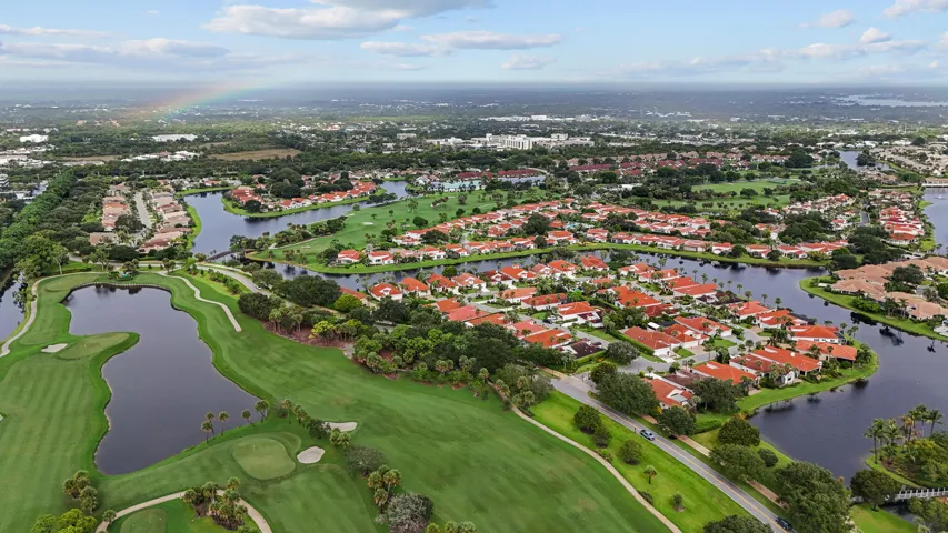 A Premier Golf/Boating Community