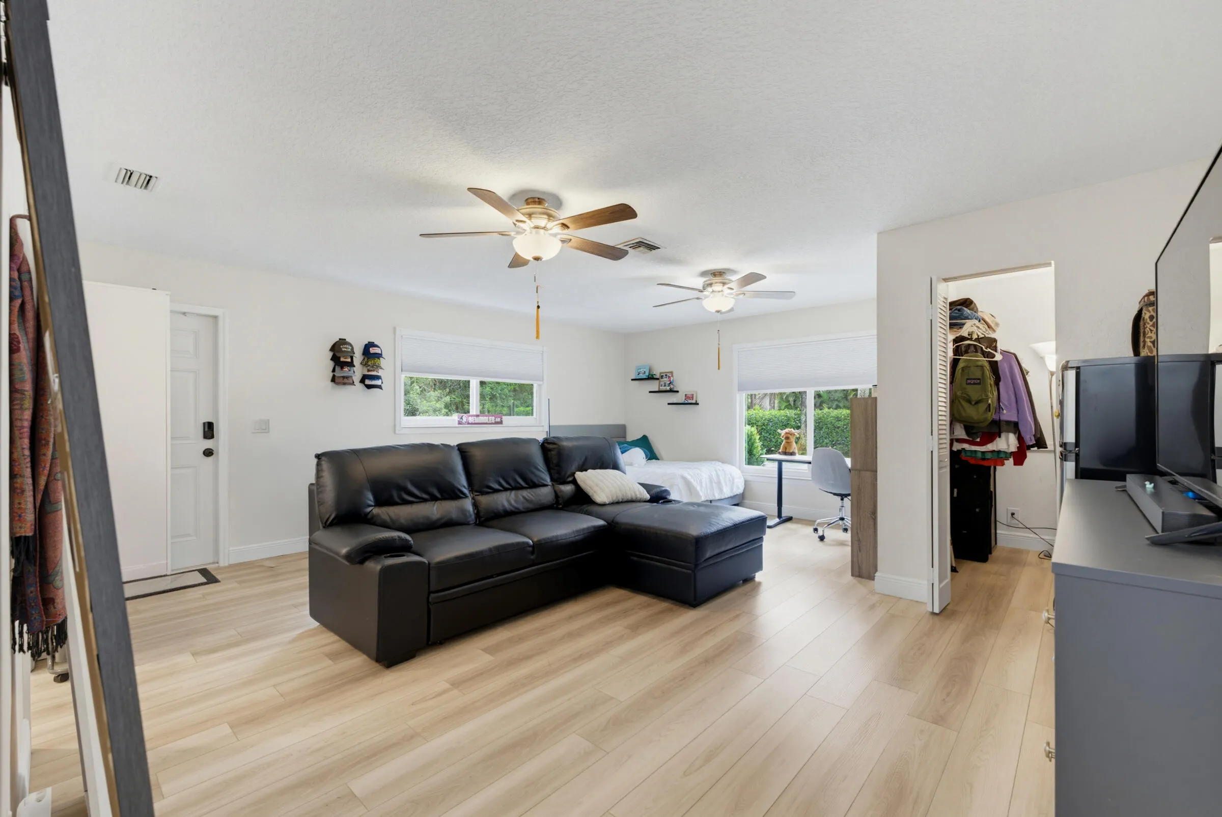 Block_Realty_123_003