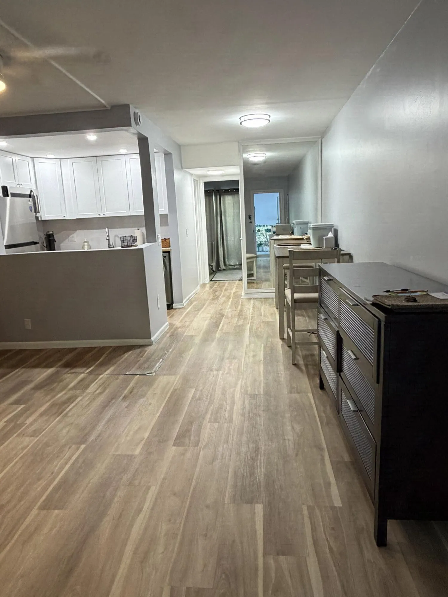 167 Lyndhurst L entry
