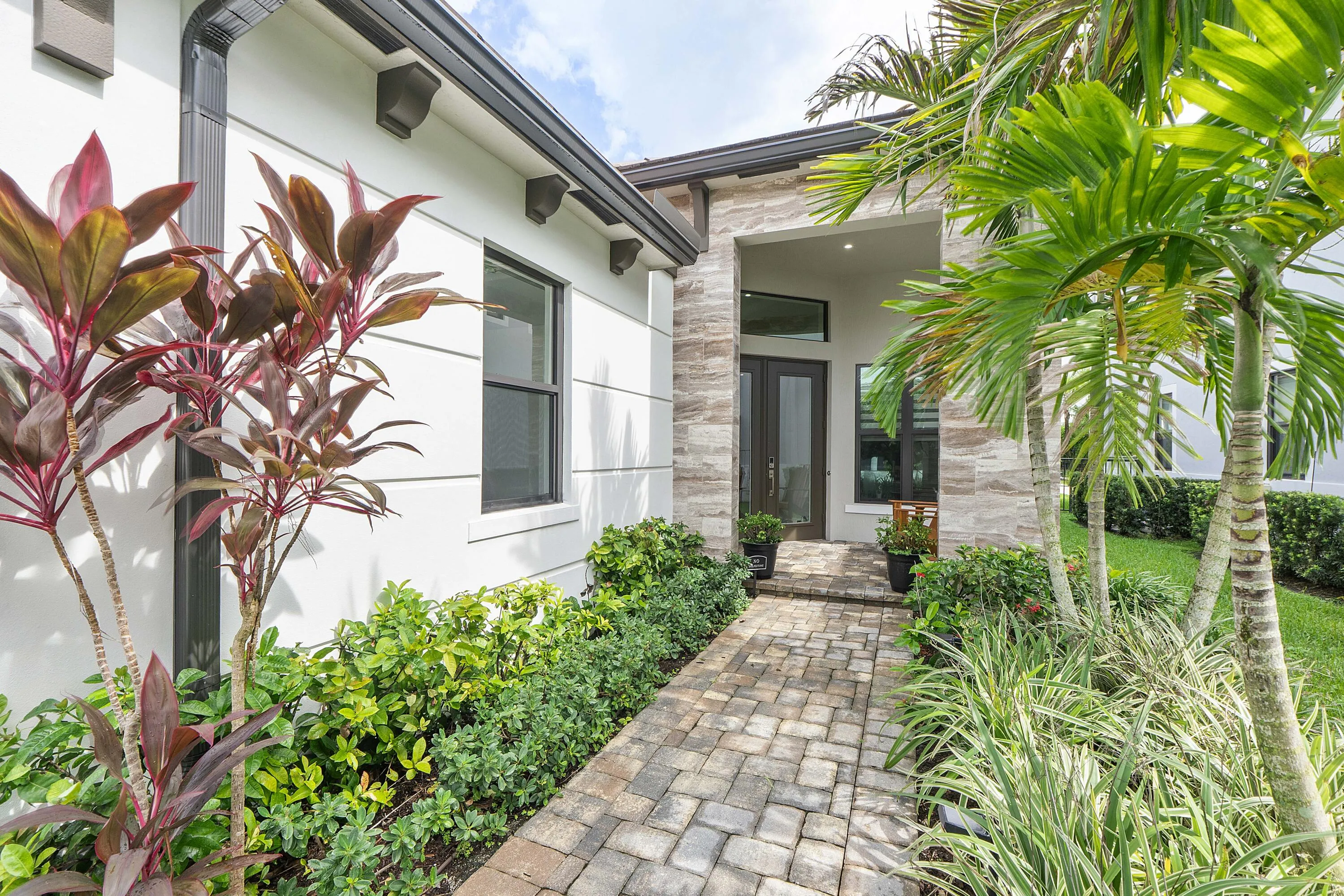 12467 Solana Bay Cir_042