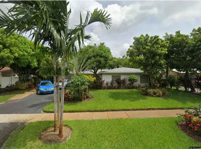4441 NW 13 EXTERIOR