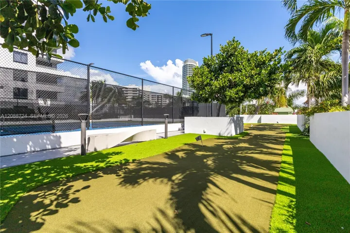 Putting green