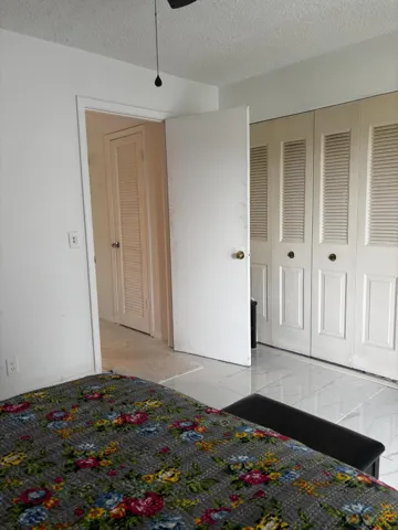 CLOSET WALL TO WALL