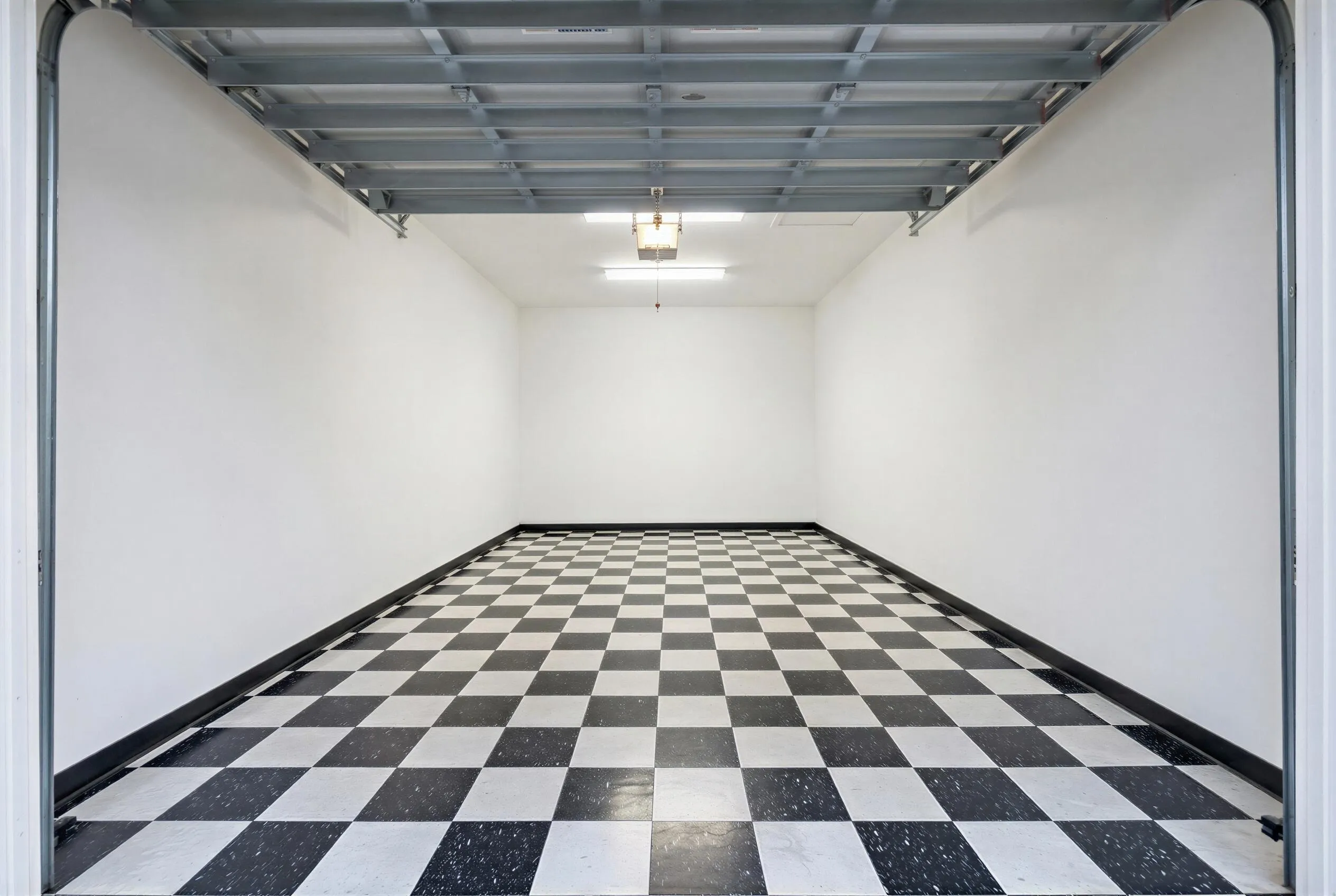 garage 32