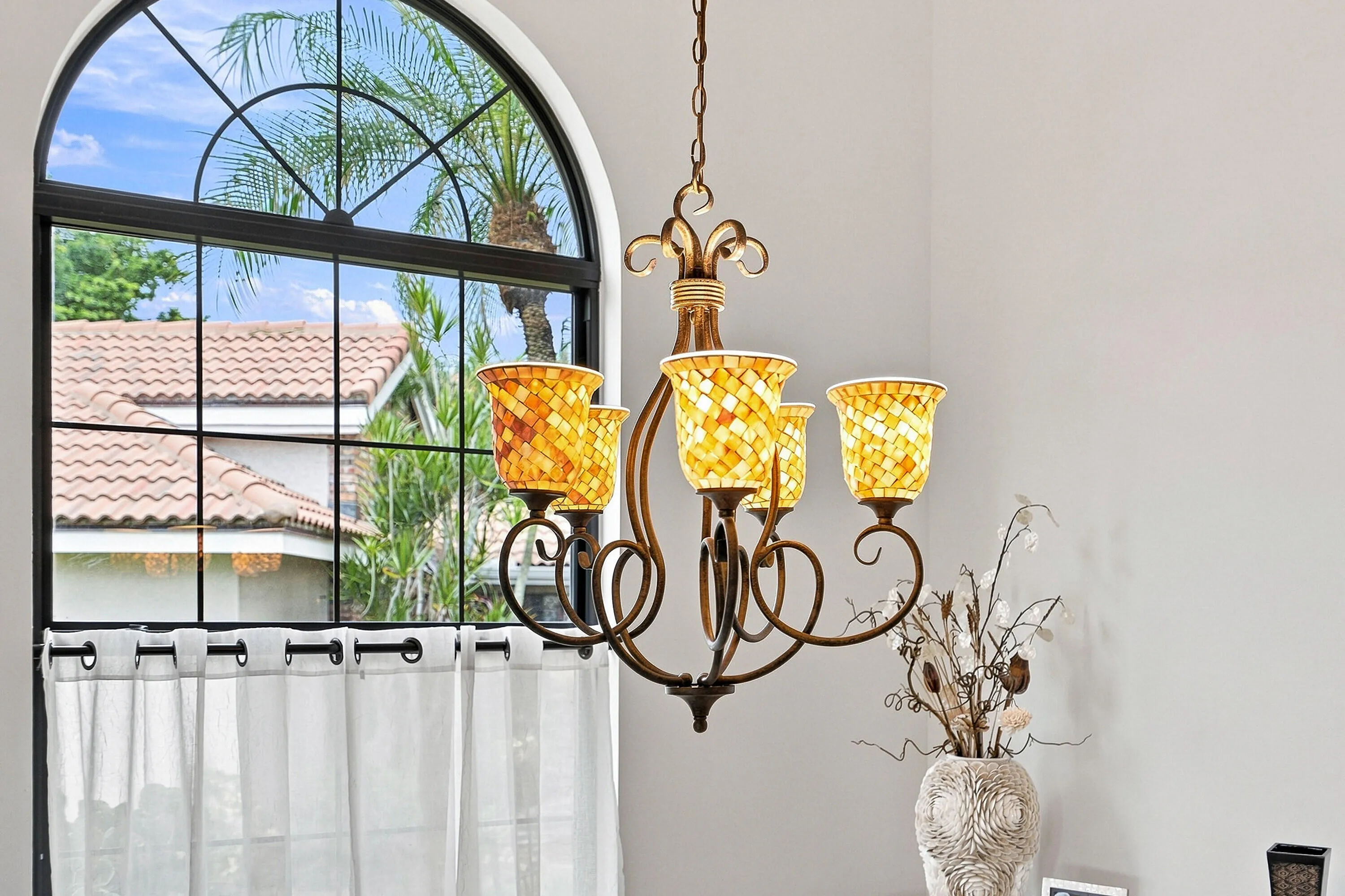 Dining Area - Details