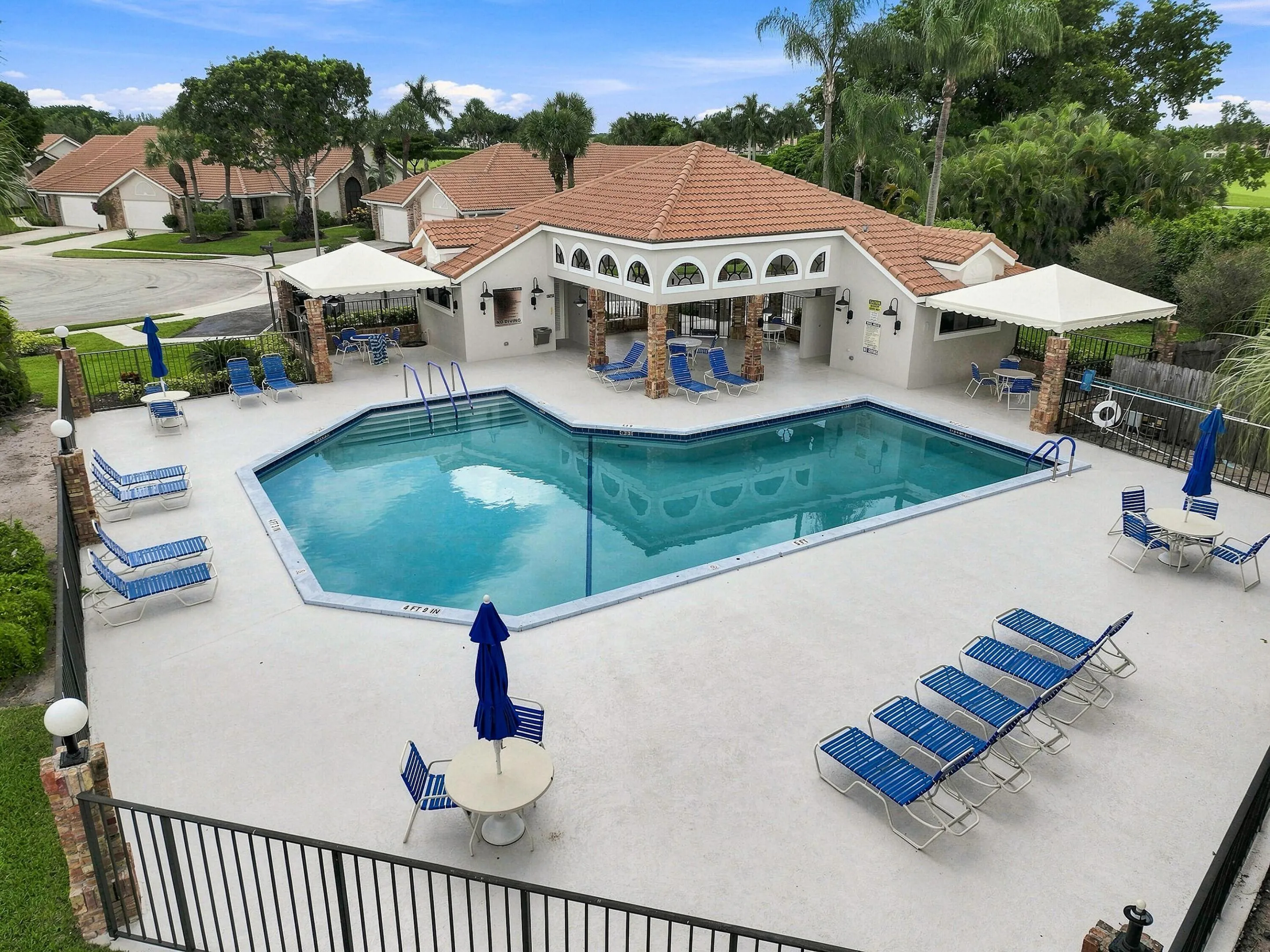 Waterford - Pool