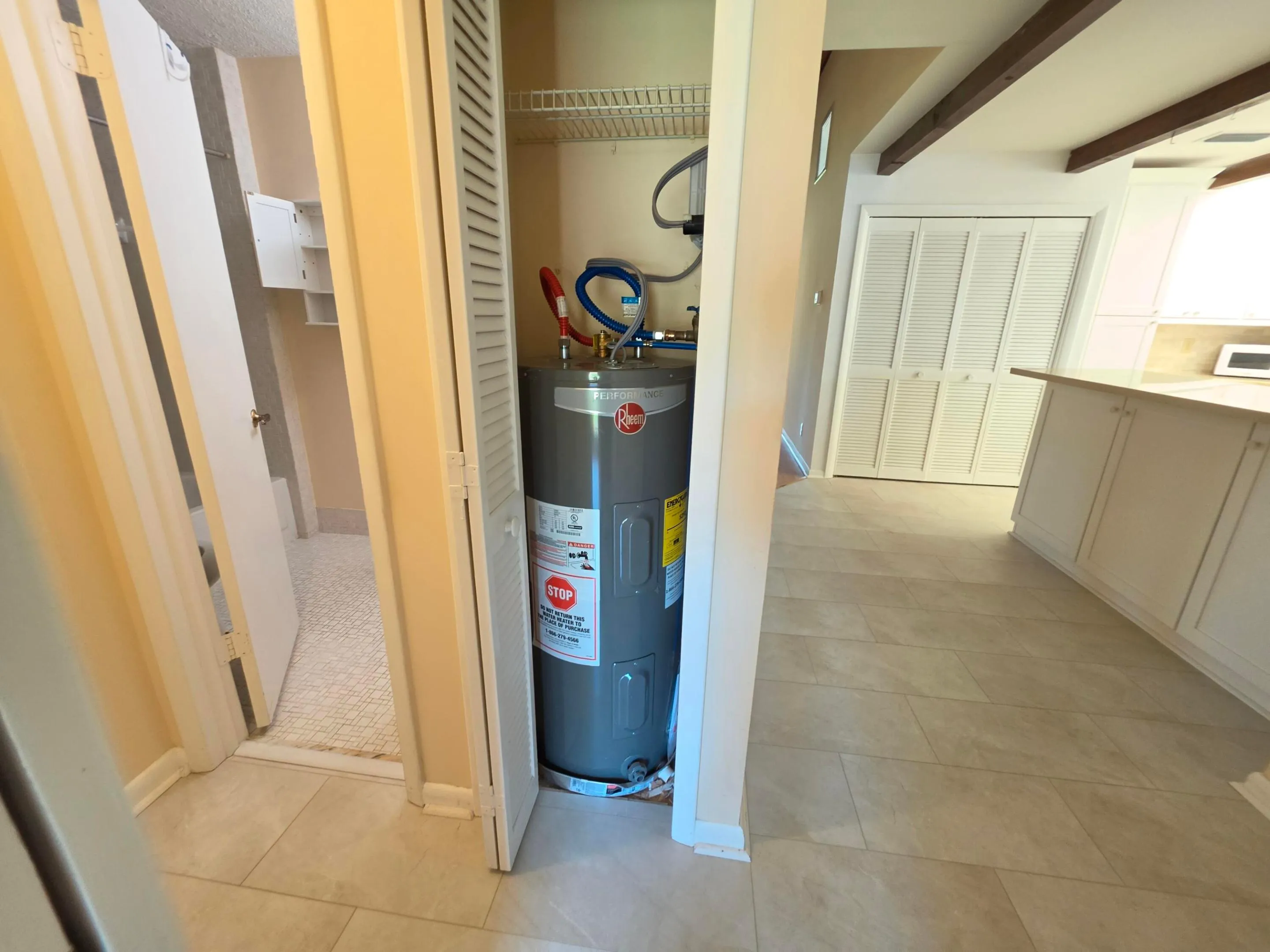 HOT WATER HEATER 2022