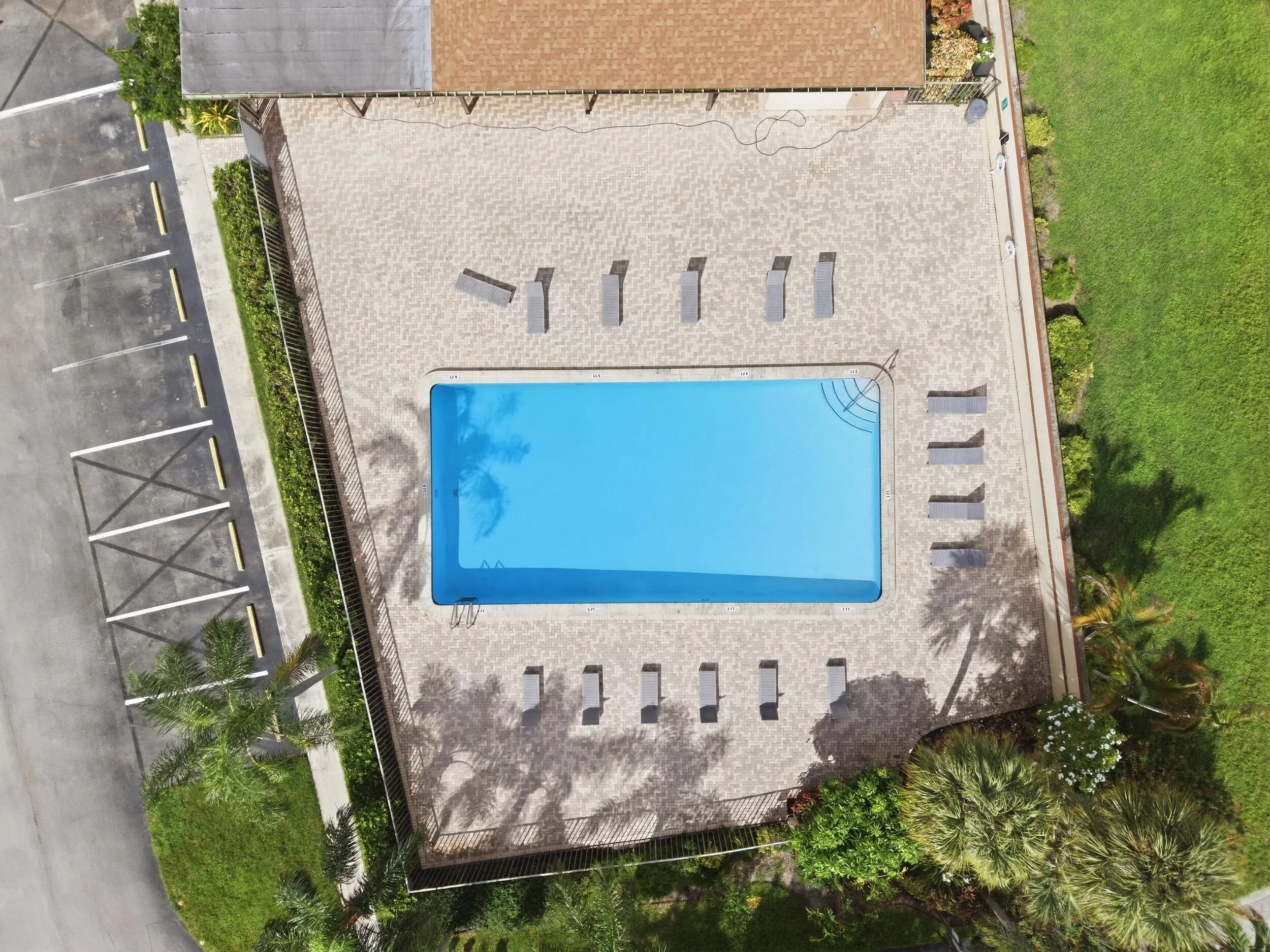 Community pool