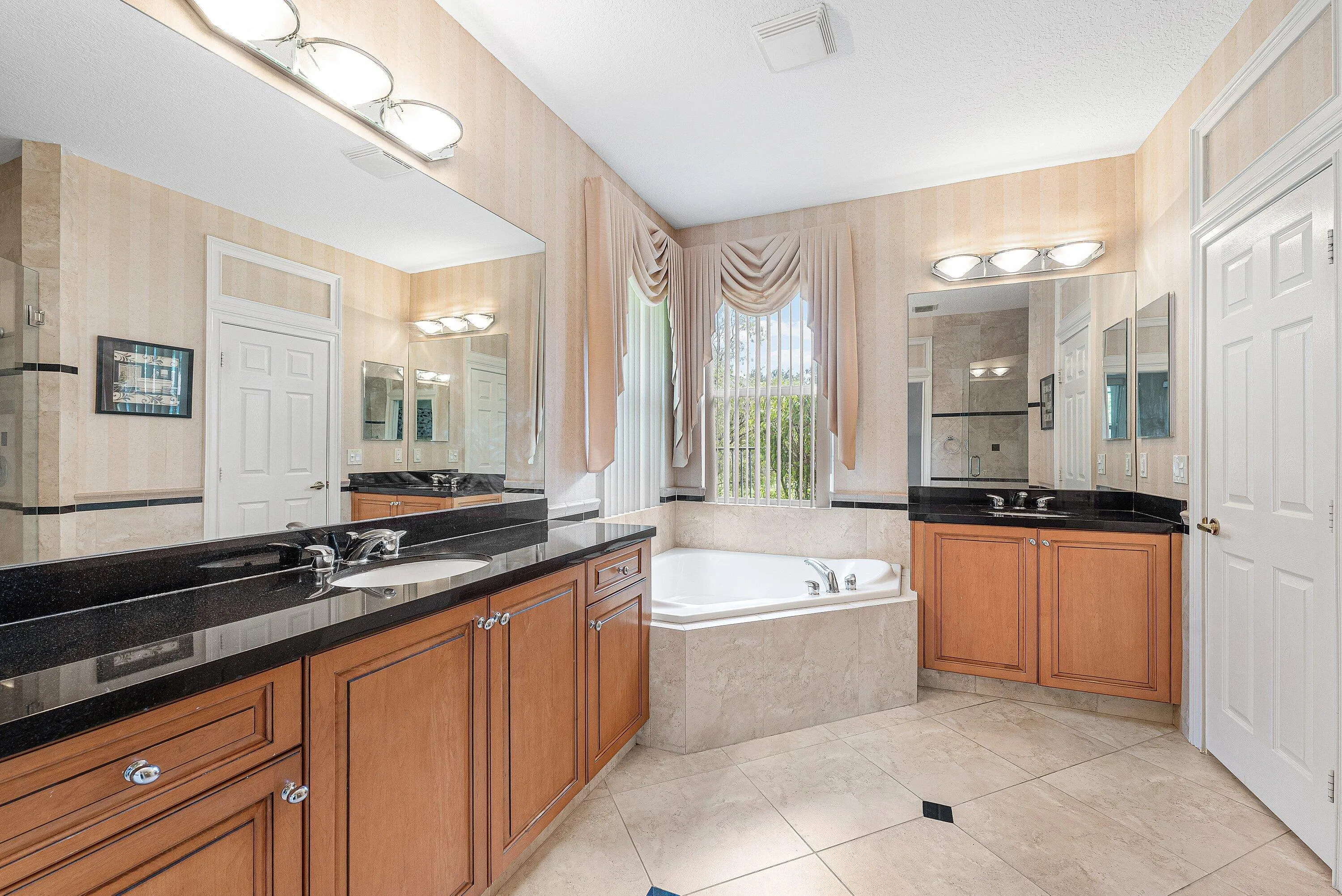 025-310VeniceBoulevard-RoyalPalmBeach-FL