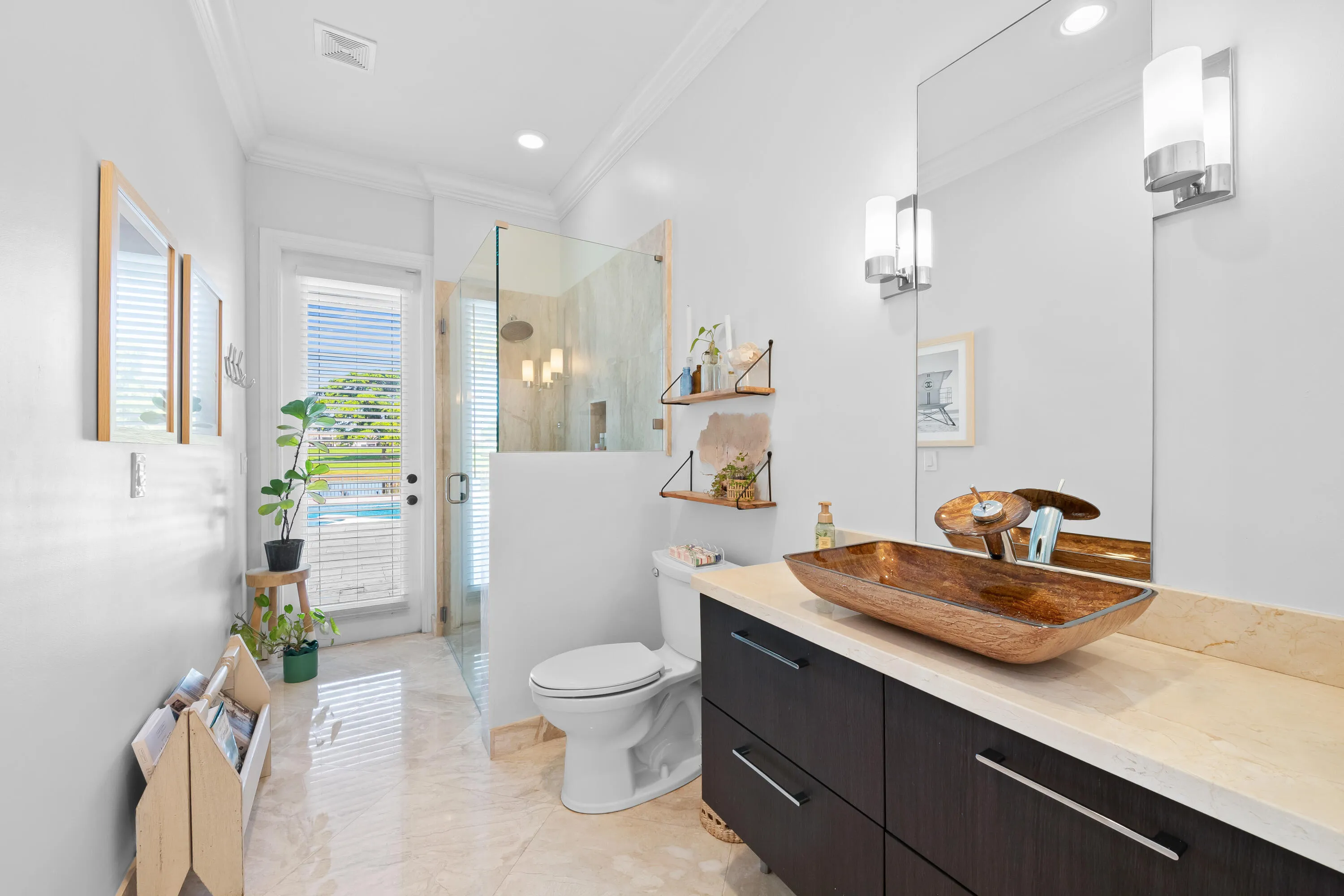 Cabana/Guest Bathroom