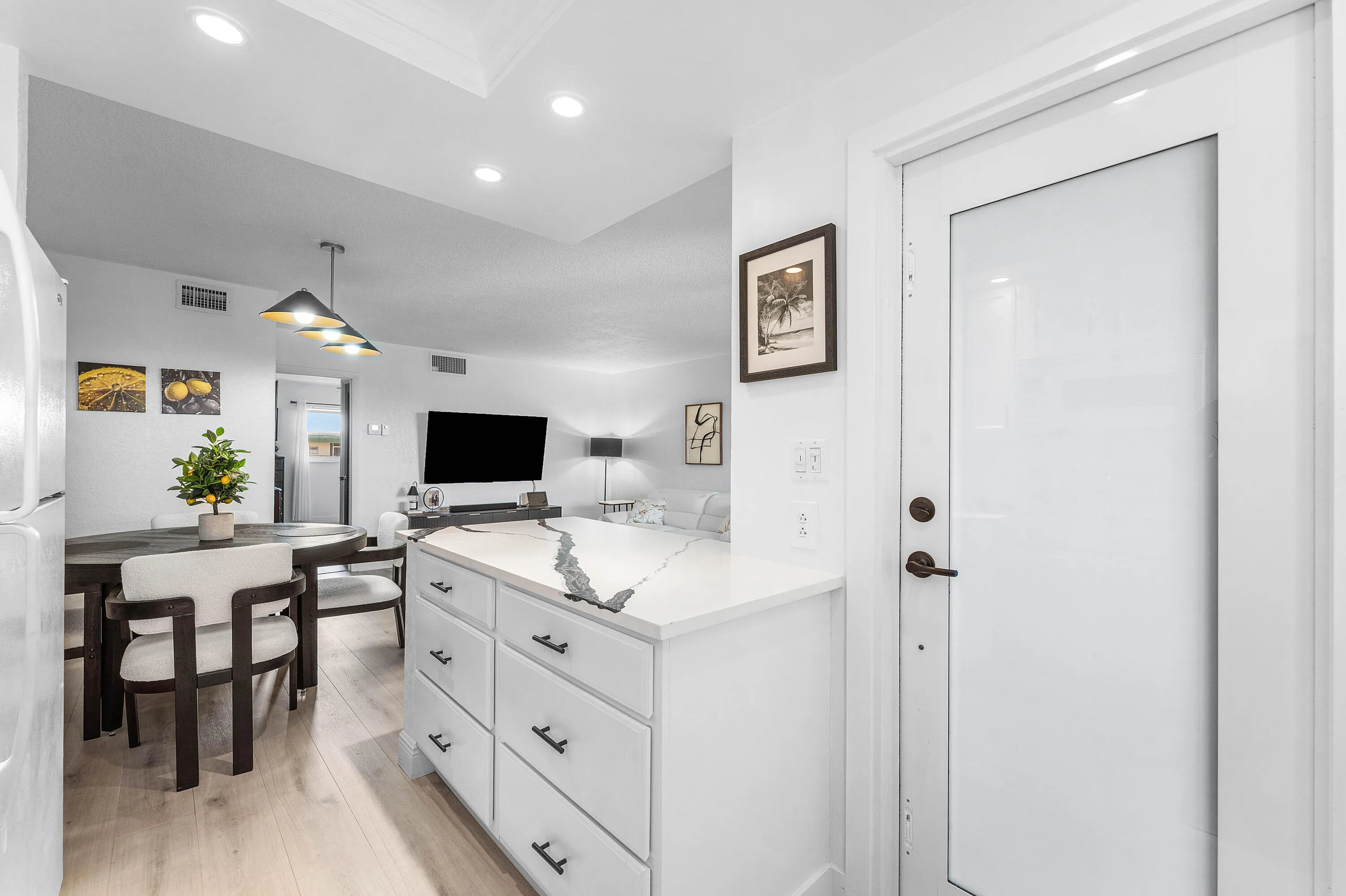 006-806Southeast7thStreet-408-DeerfieldB