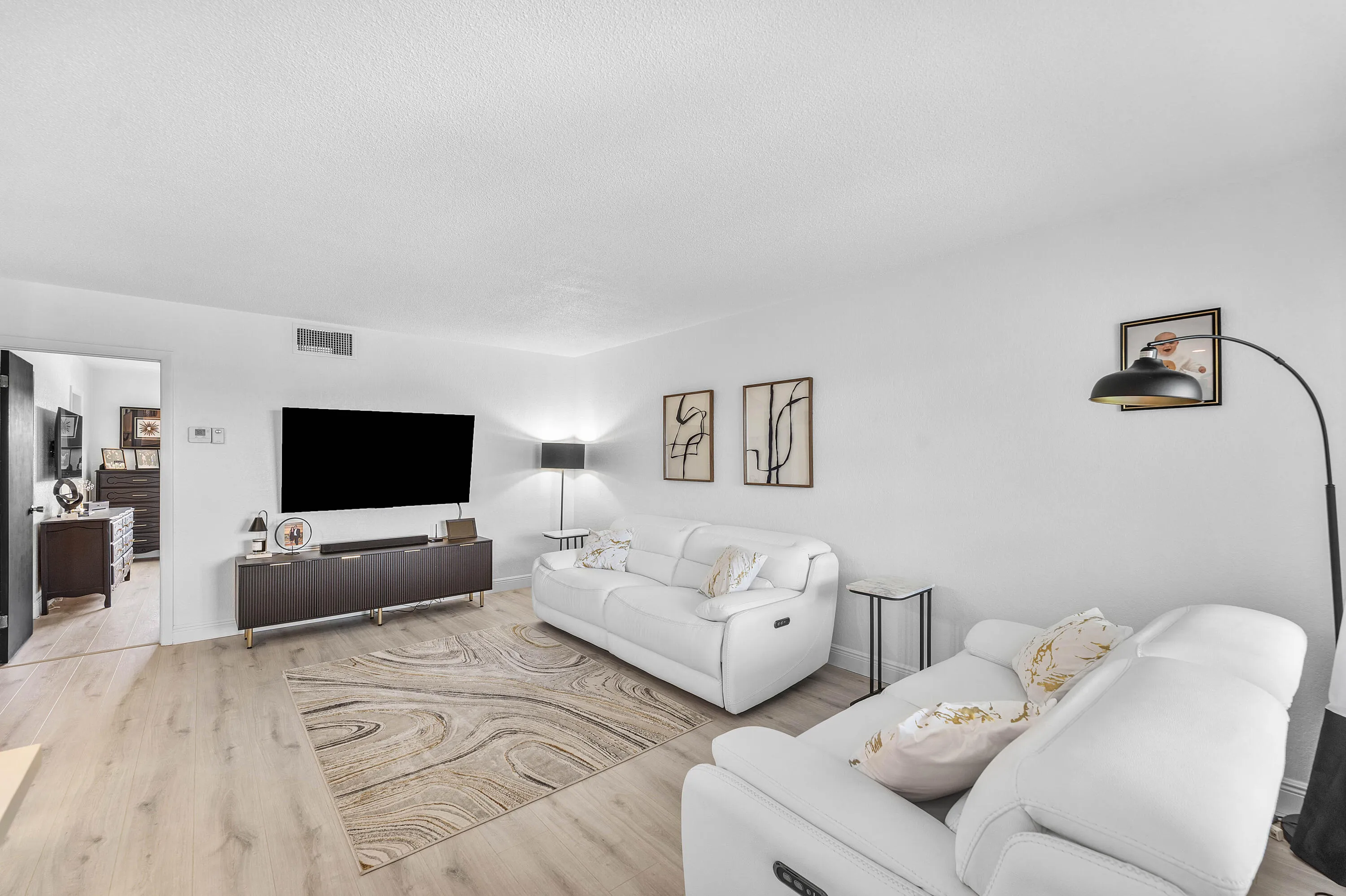 012-806Southeast7thStreet-408-DeerfieldB