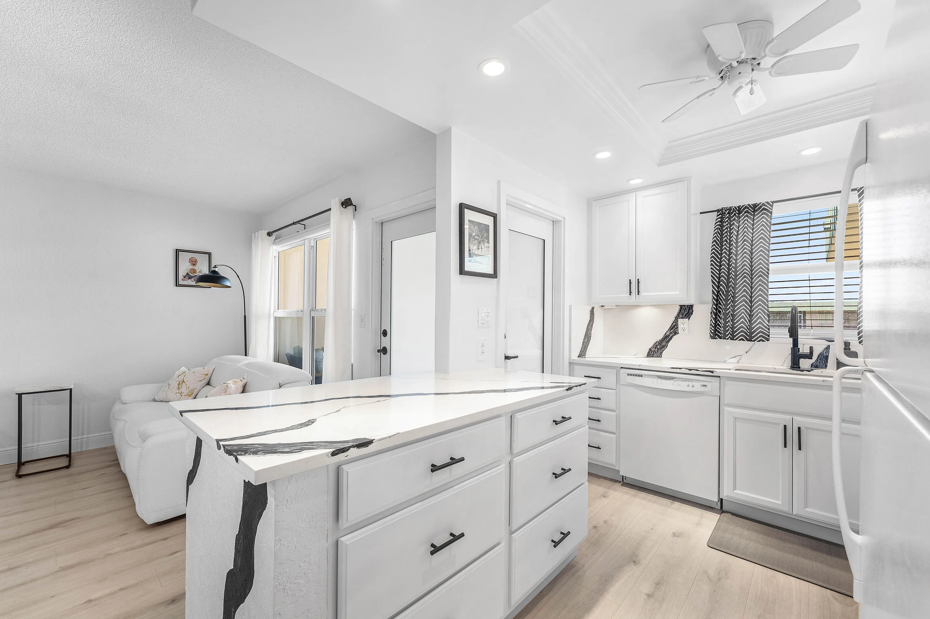 007-806Southeast7thStreet-408-DeerfieldB