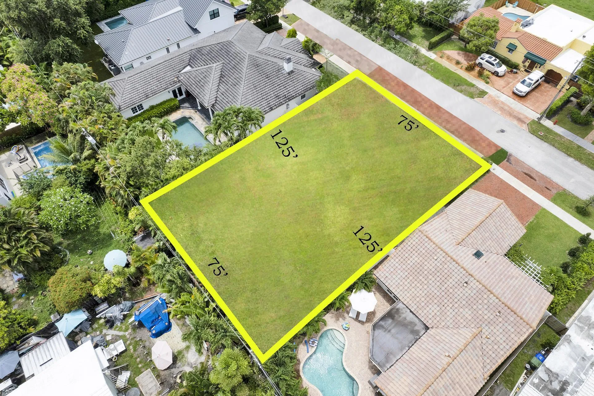 oversized lot to build your dream home