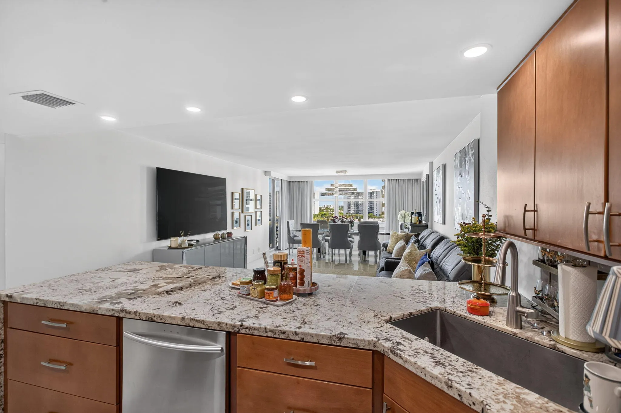 5-web-or-mls-3015-1025