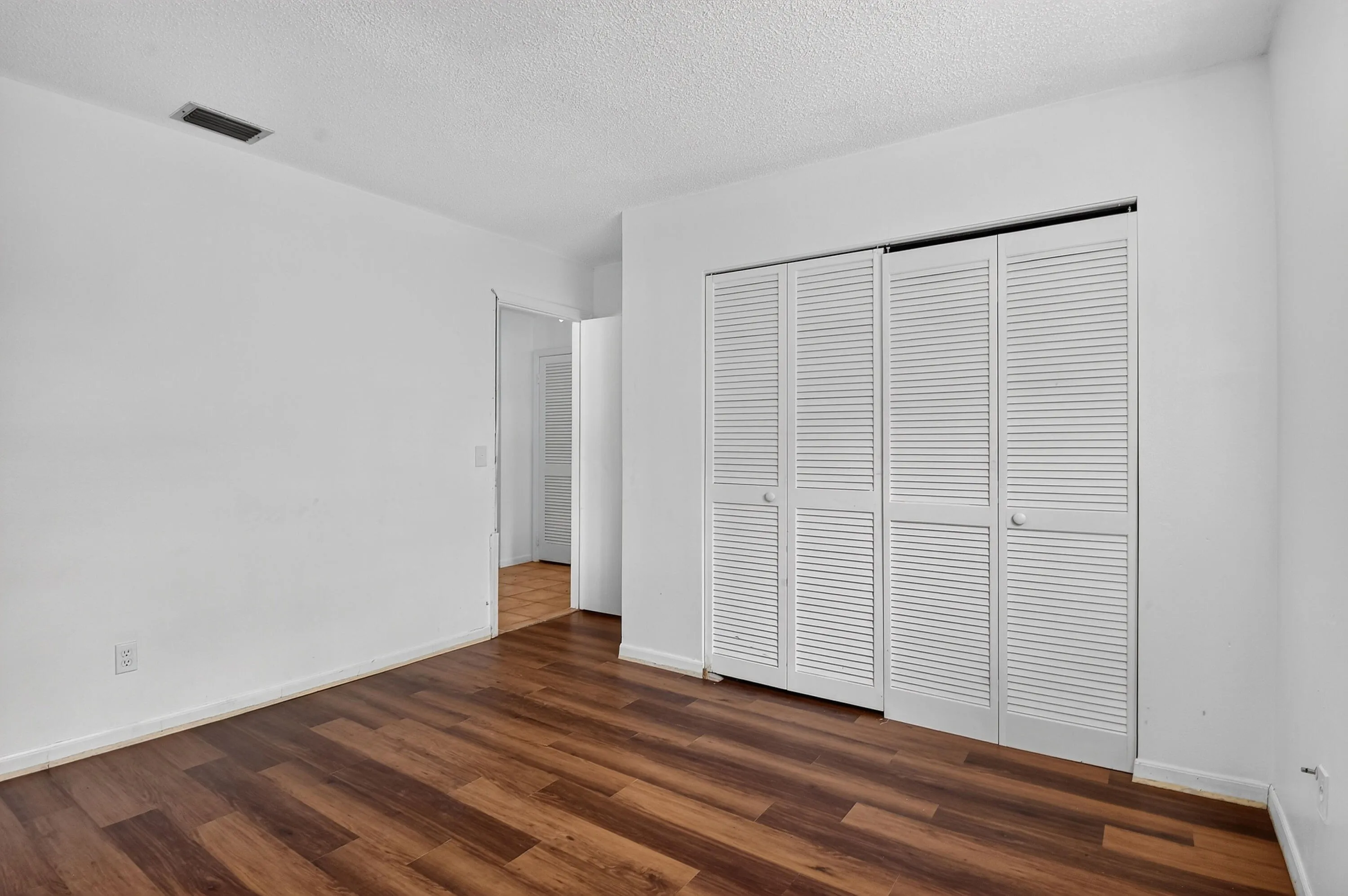 1102WestchesterDrE(31)
