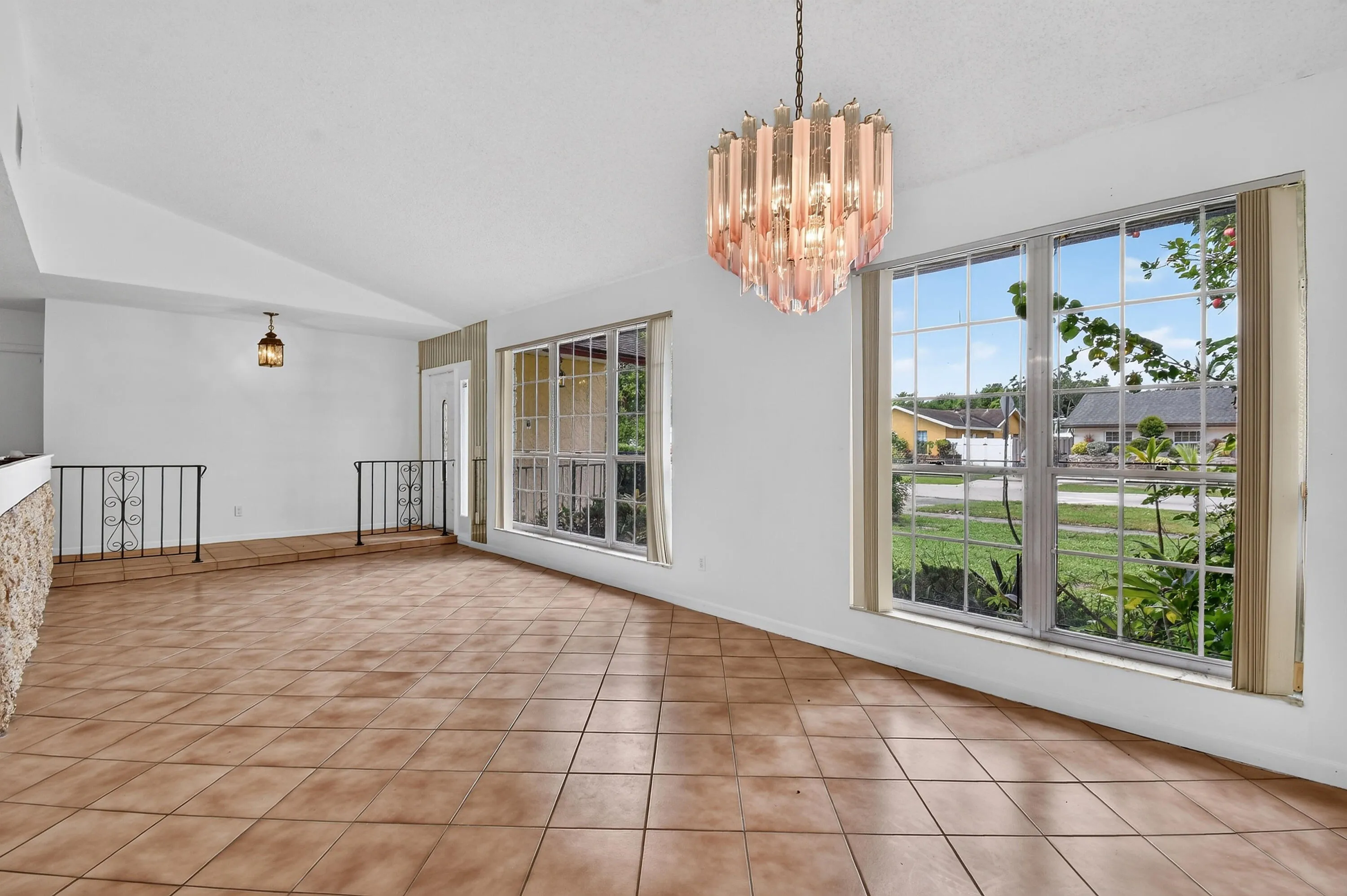 1102WestchesterDrE(12)