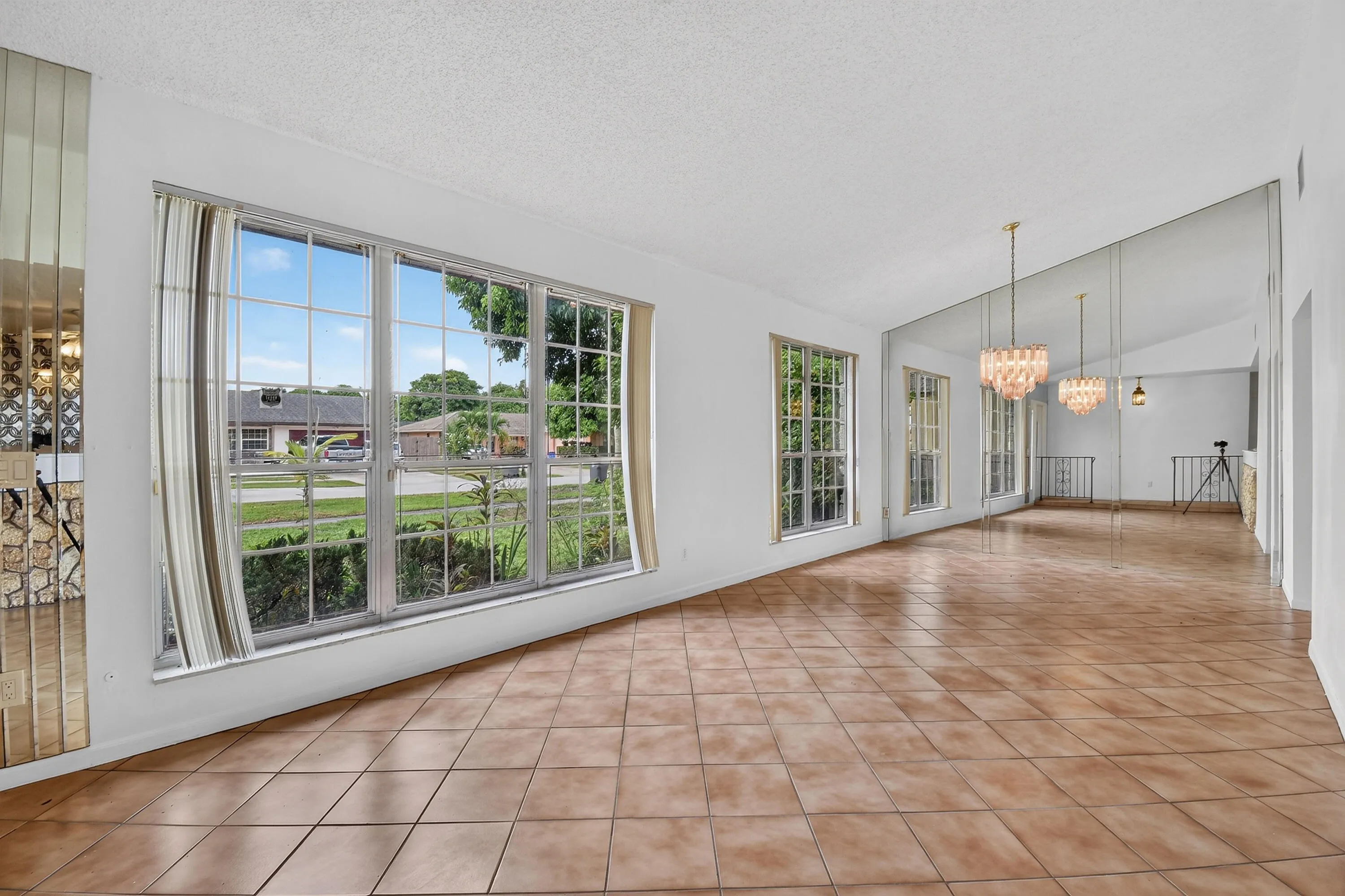 1102WestchesterDrE(11)