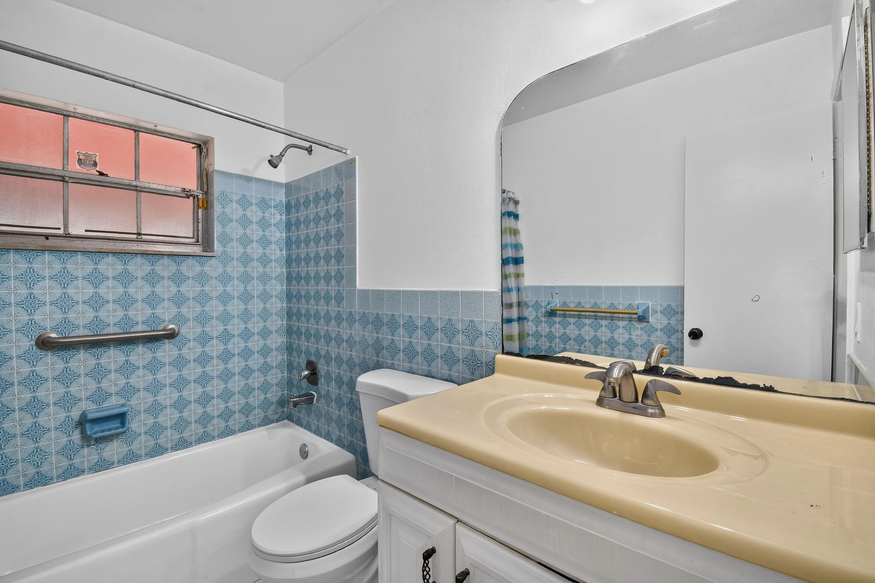 2nd Bathroom