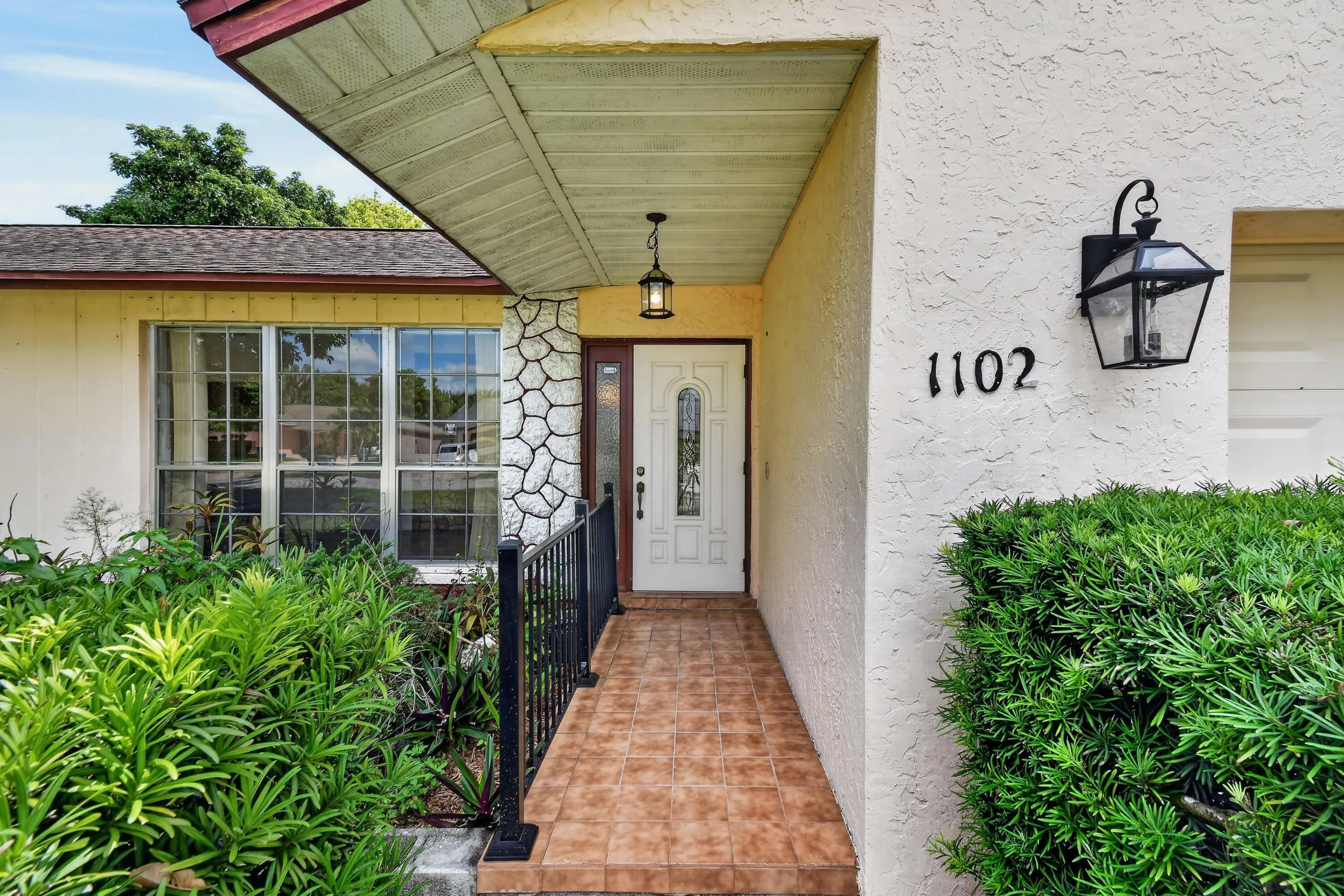 1102WestchesterDrE(8)