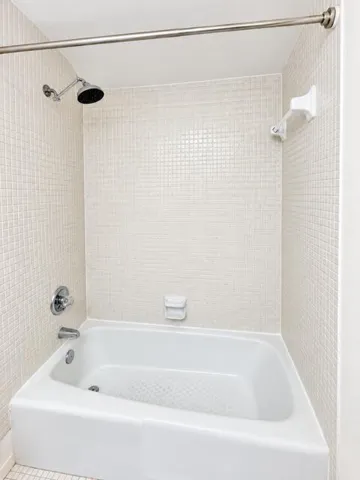 3800 Shower-bath
