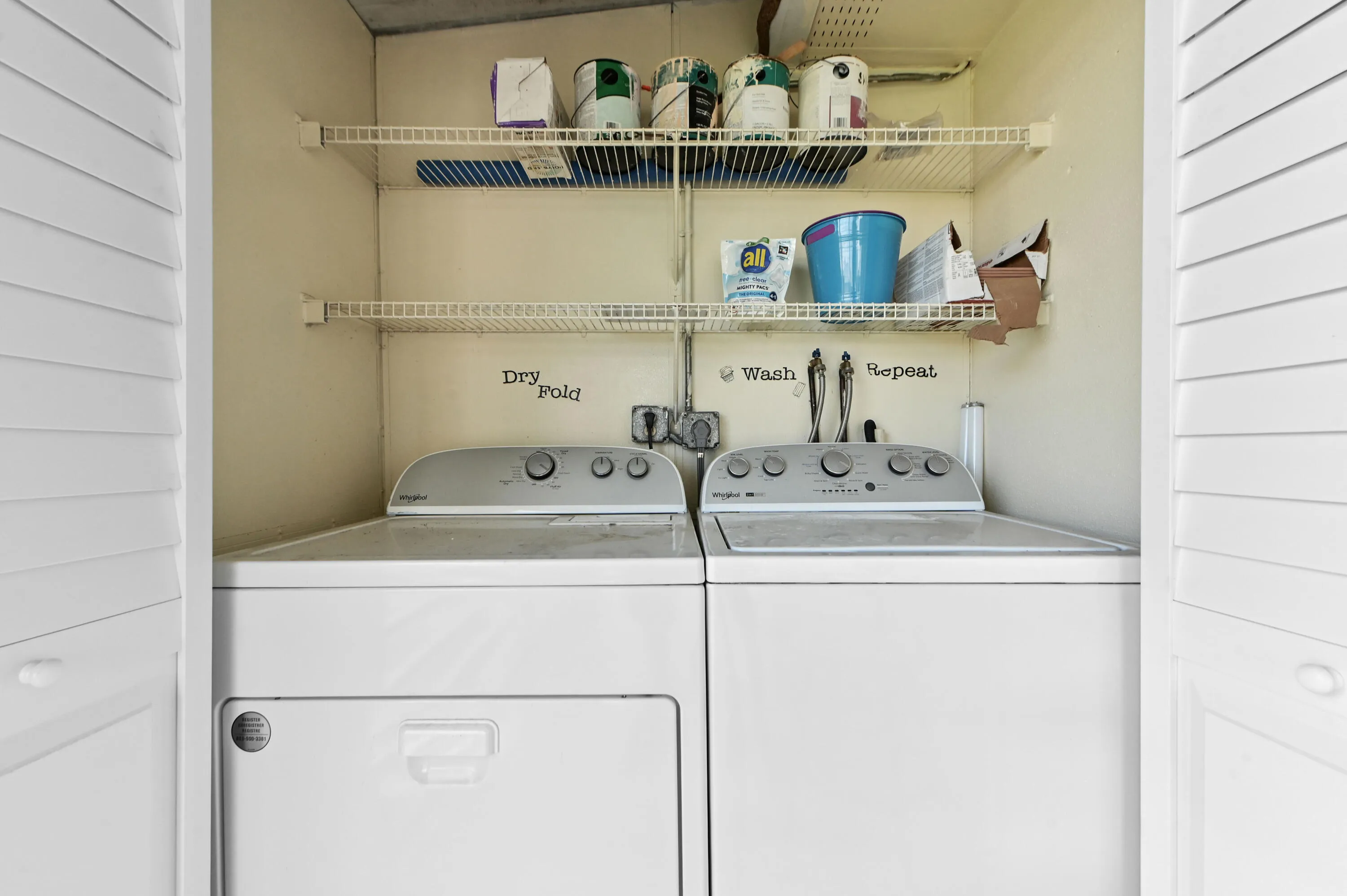 22 Laundry 01