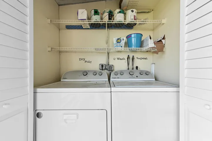 22 Laundry 01