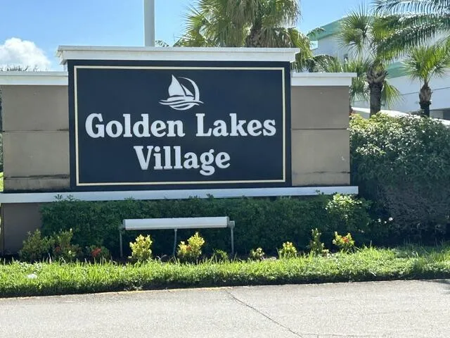 Entrance sign