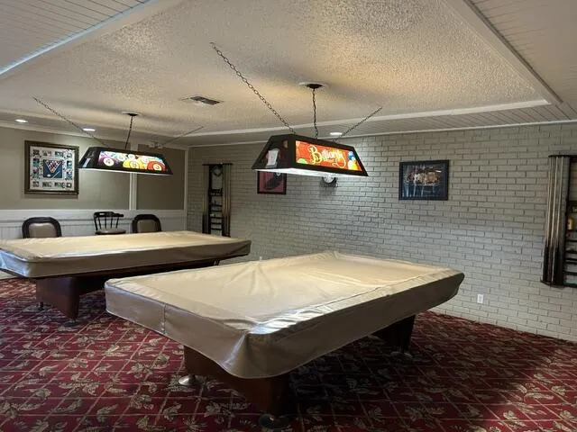 4-Pool Tables