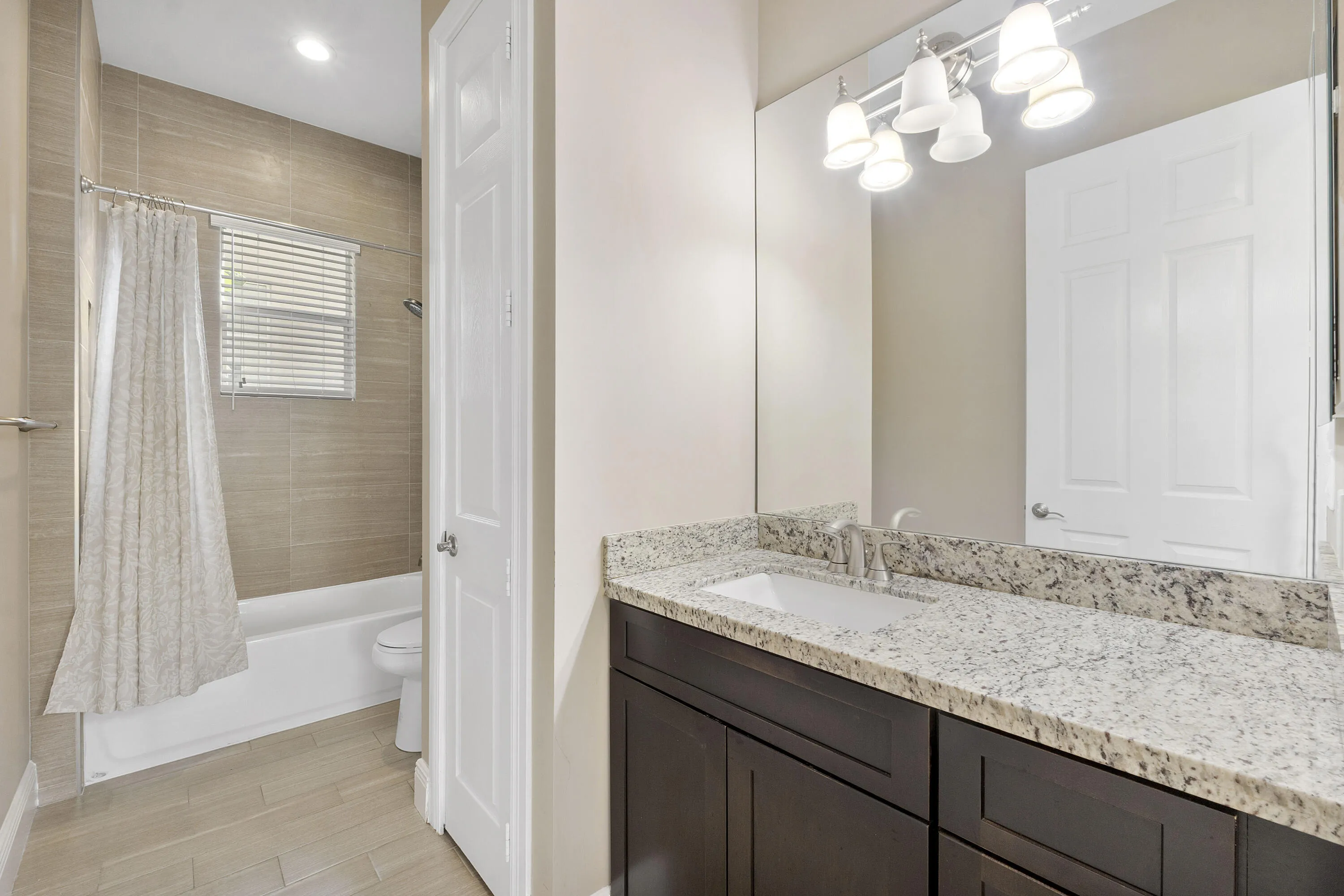 8031 NW 125th Terrace_022