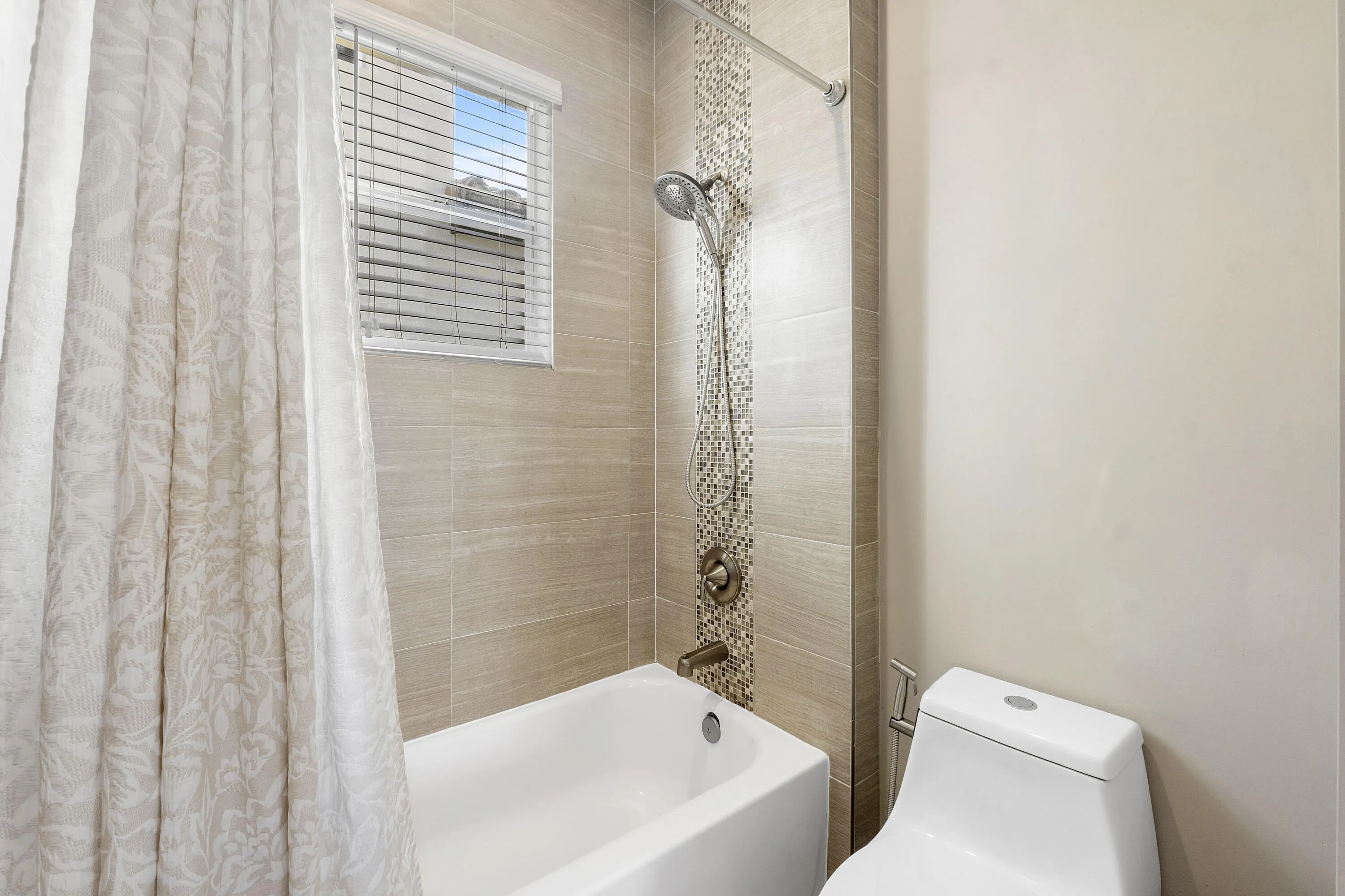 8031 NW 125th Terrace_023
