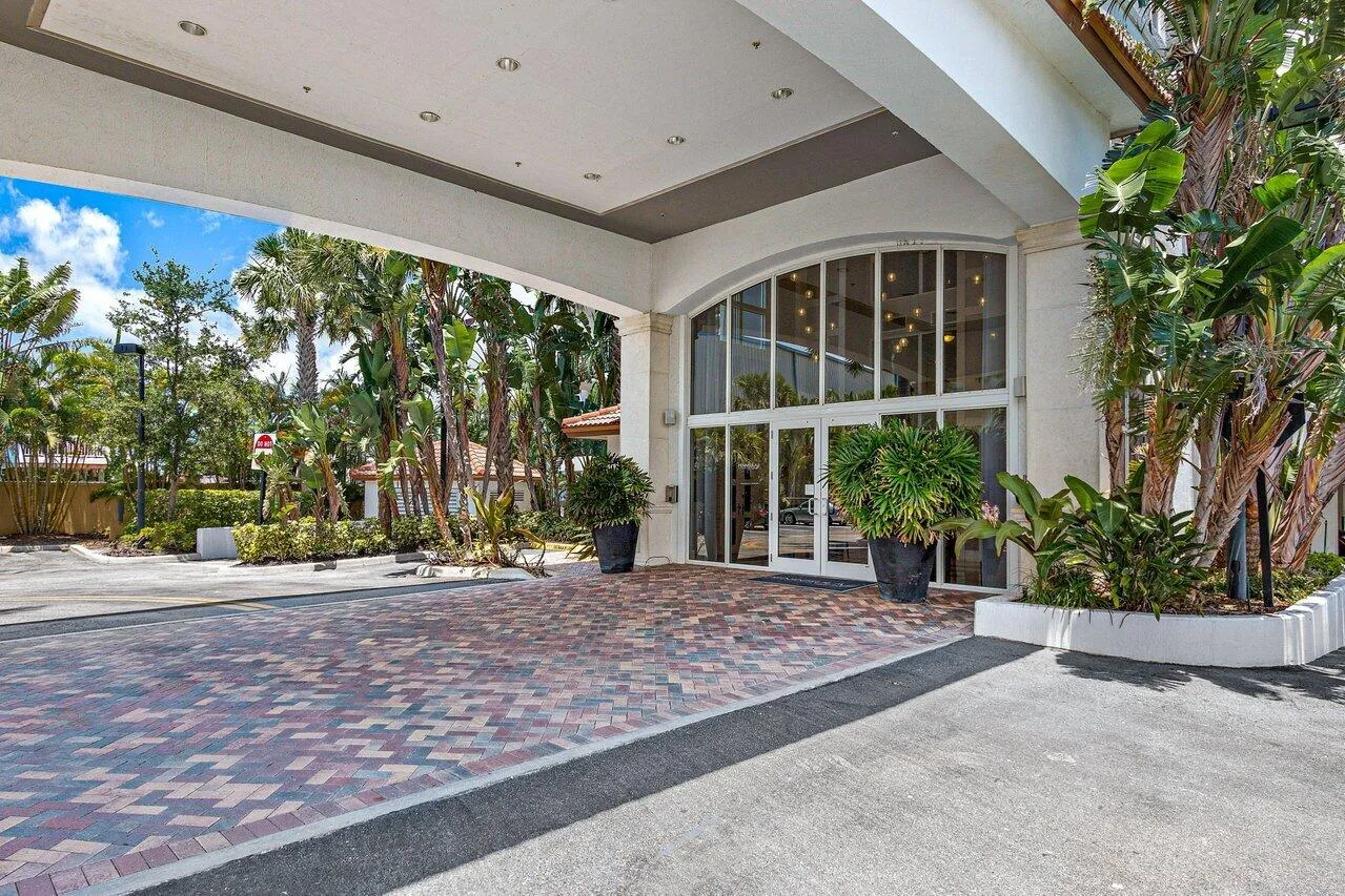 004-2700NFederalHighway-BoyntonBeach-FL-
