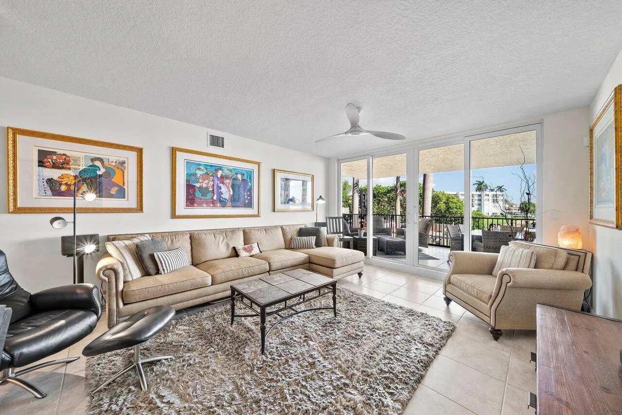 019-2700NFederalHighway-BoyntonBeach-FL-