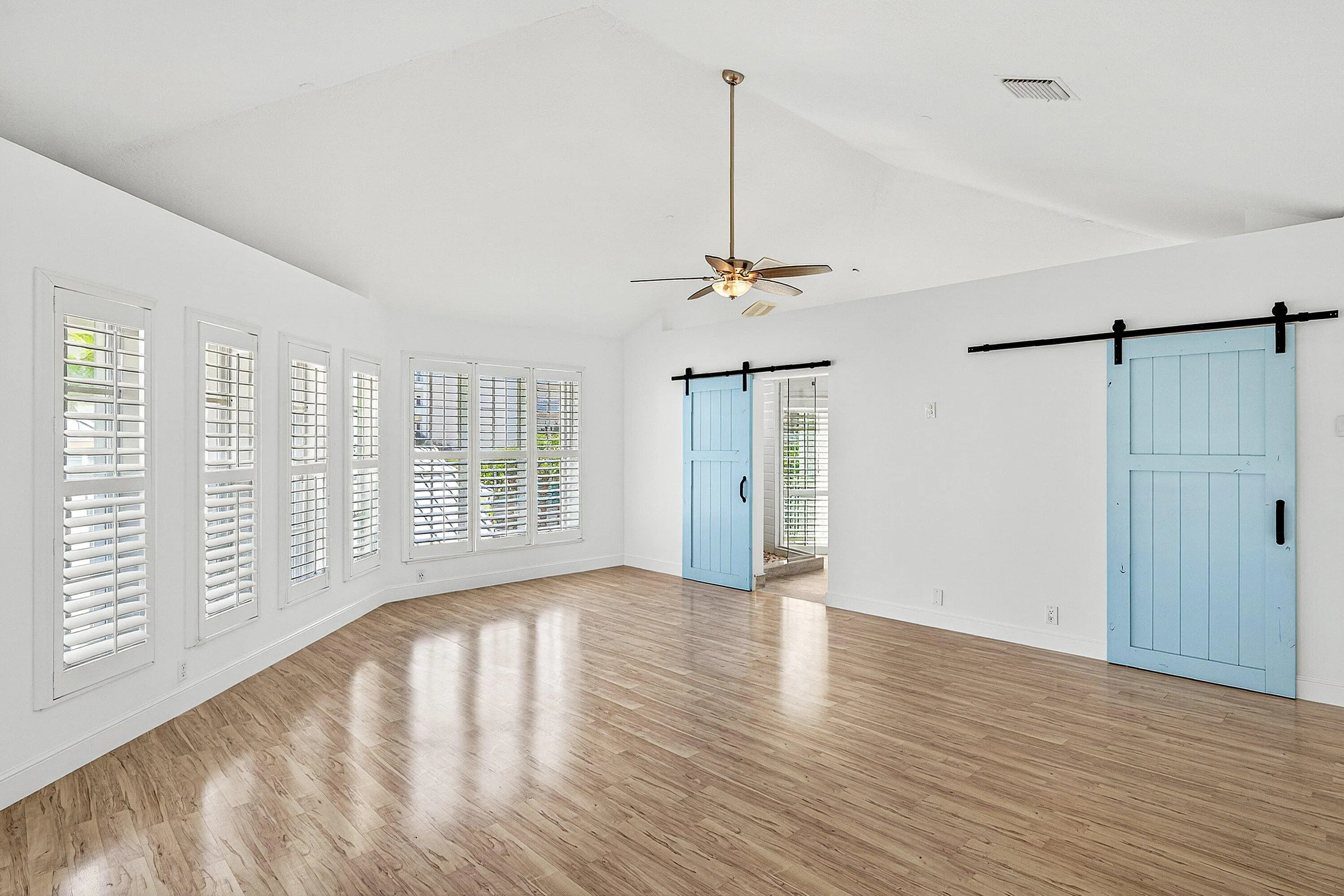 Primary suite